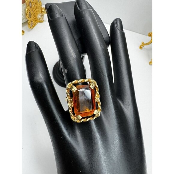 Vintage Sarah Coventry Emerald Cut Amber Topaz-Like Ring Signed Size 7 - Picture 1 of 14